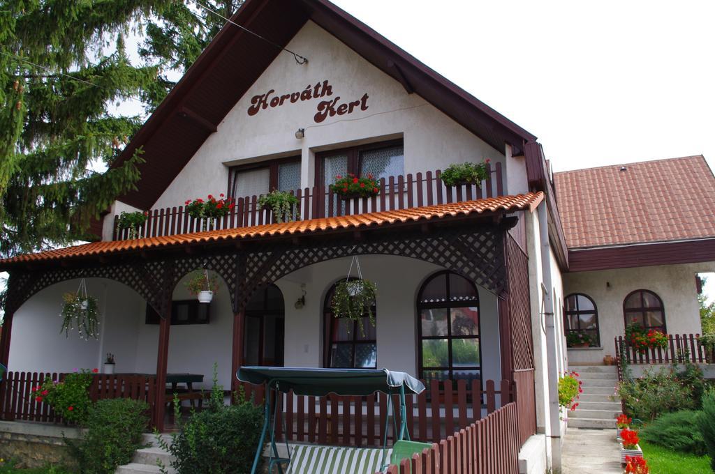 Horvath Kert Vendeghaz Hotel Zirc Bagian luar foto