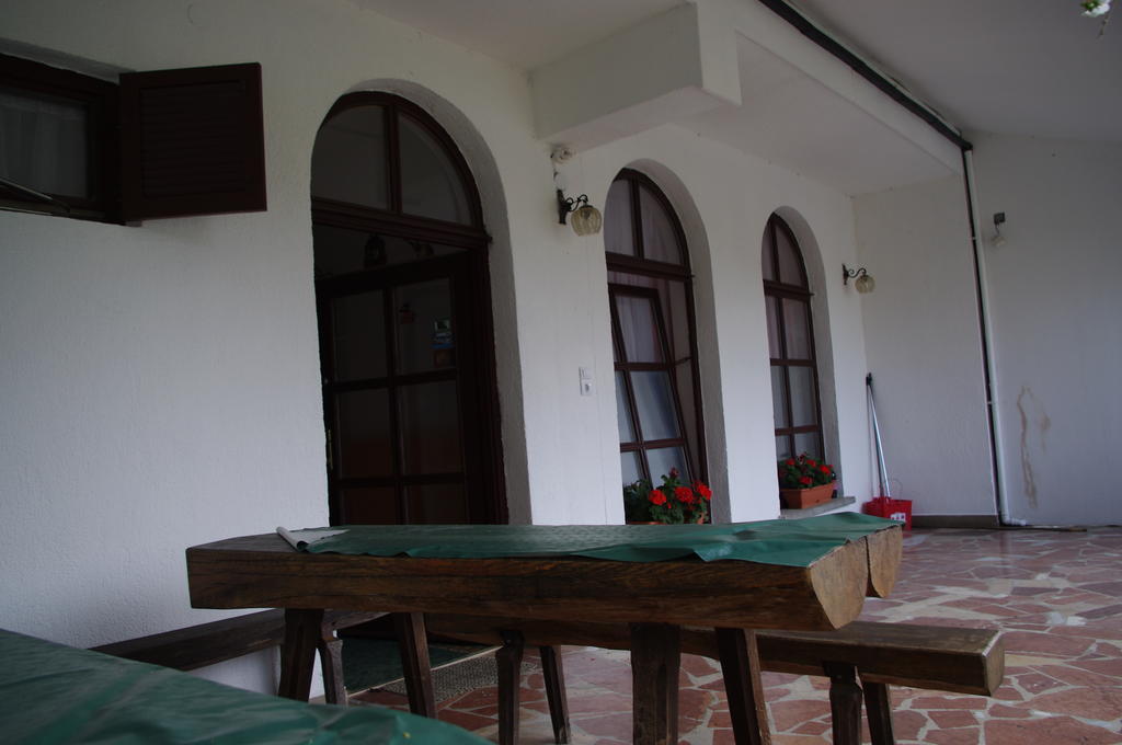 Horvath Kert Vendeghaz Hotel Zirc Bagian luar foto