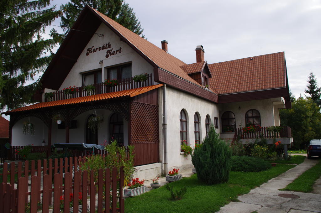 Horvath Kert Vendeghaz Hotel Zirc Bagian luar foto